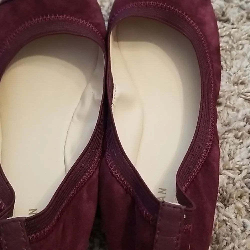 Cole Haan maroon suede flats size 6.5 - Picture 3 of 7